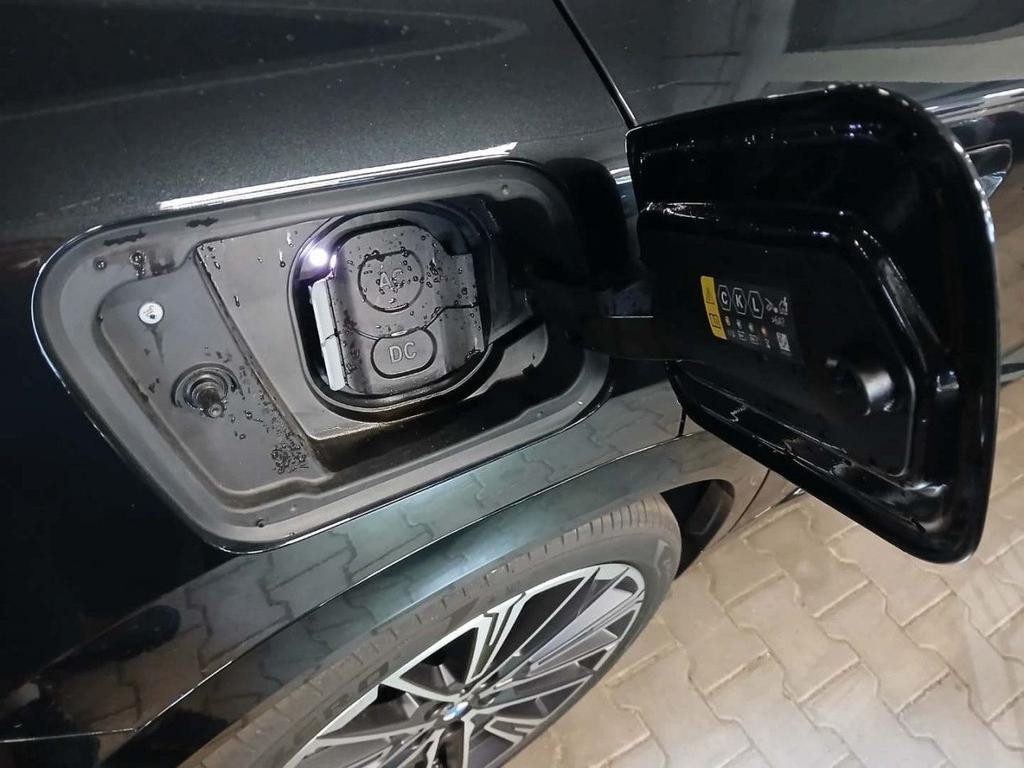 BMW iX2