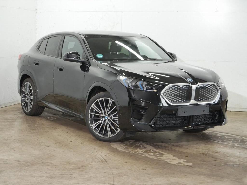 BMW iX2