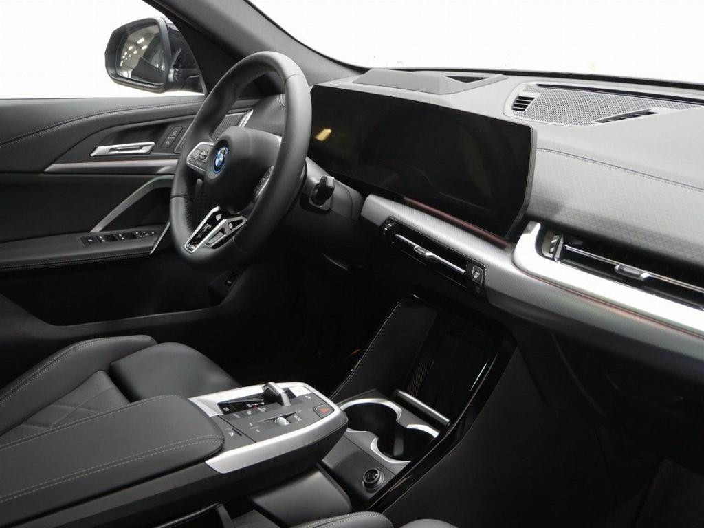 BMW iX2