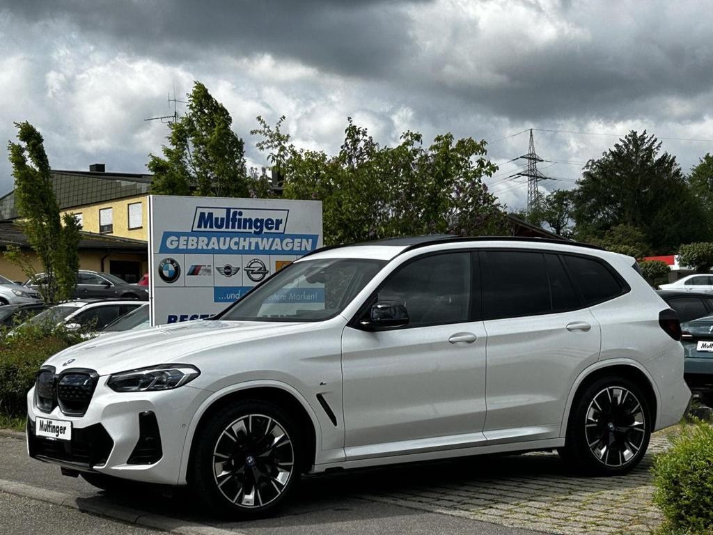 BMW iX3
