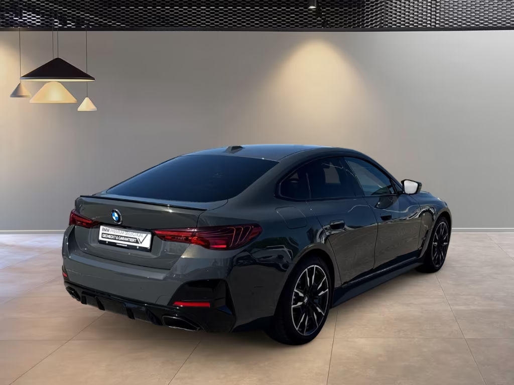 BMW M440