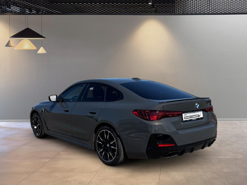 BMW M440