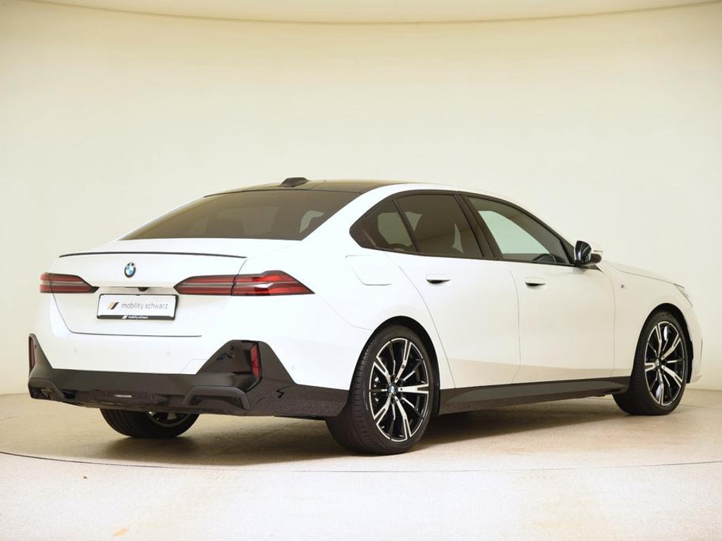 BMW 5 Serie 540 M-Sport xDrive Sedan 540d
