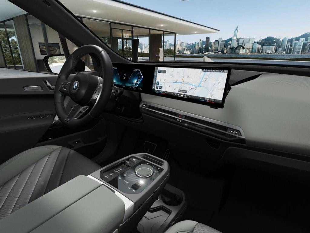 BMW iX