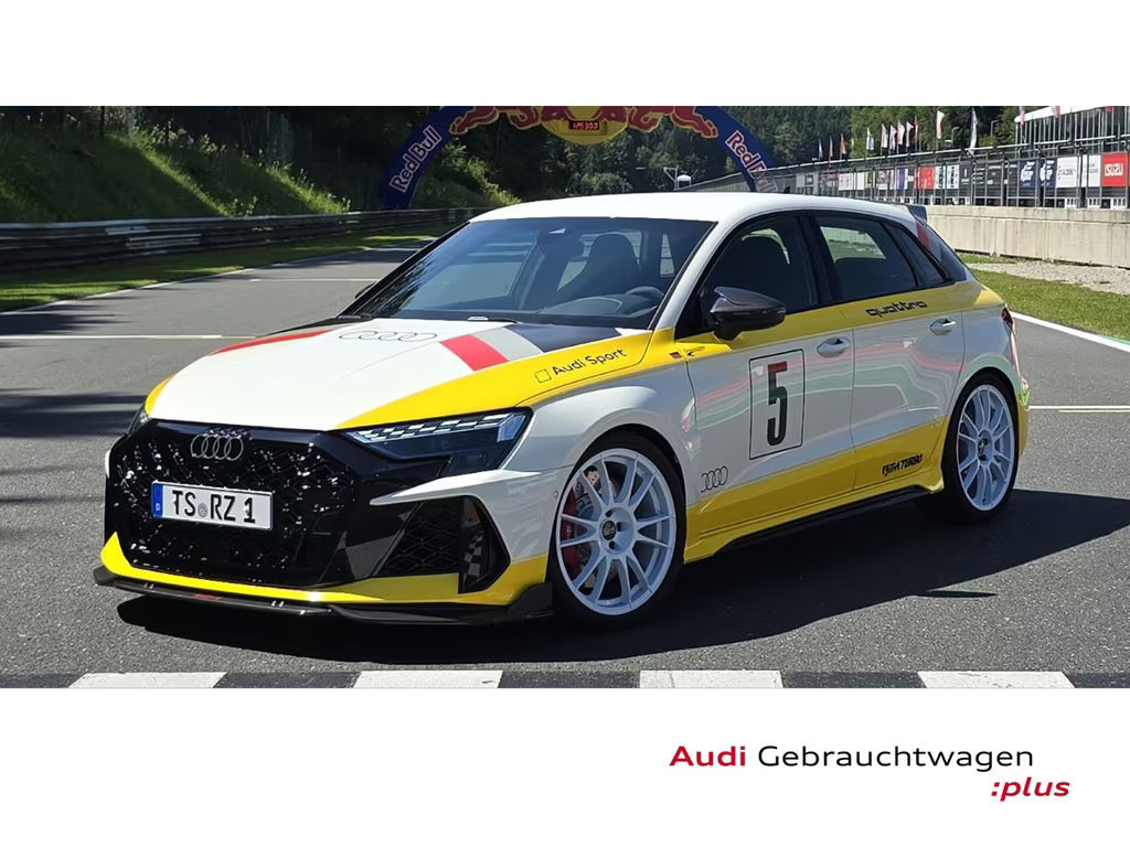 Audi RS3 Sportback Sedan Quattro