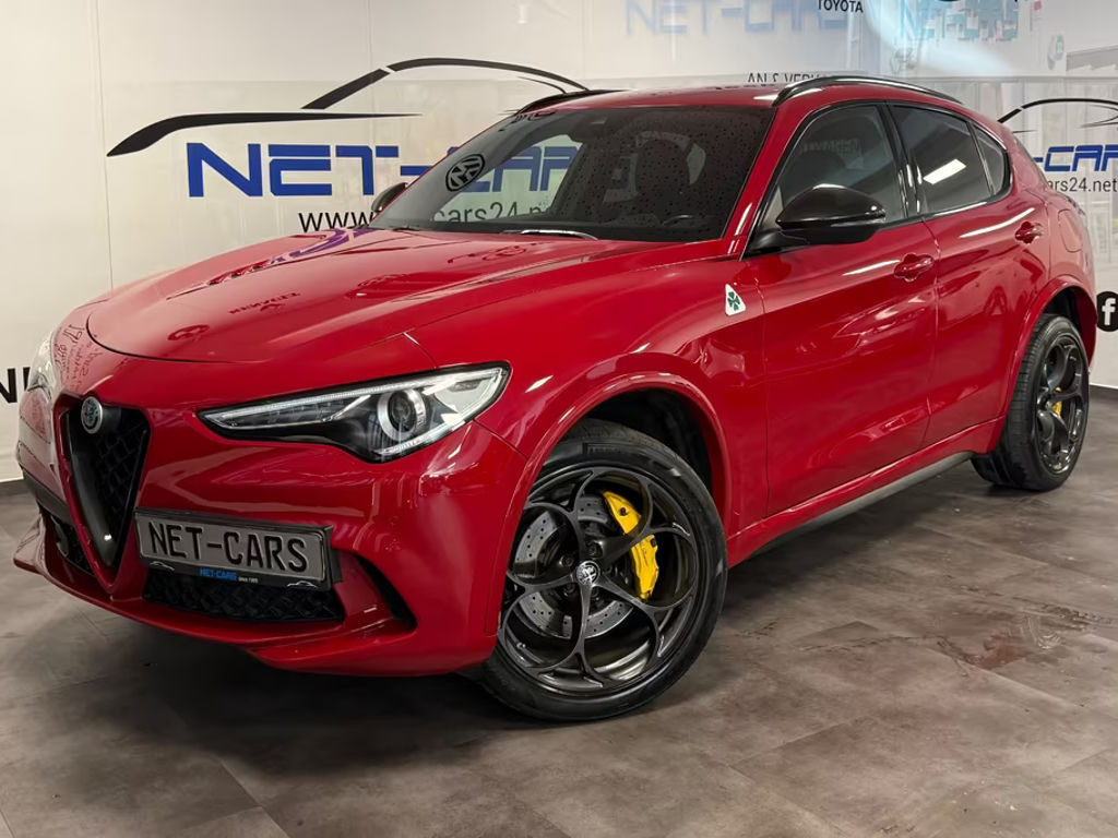 Alfa Romeo Stelvio Quadrifoglio Carbon Q4 AT8
