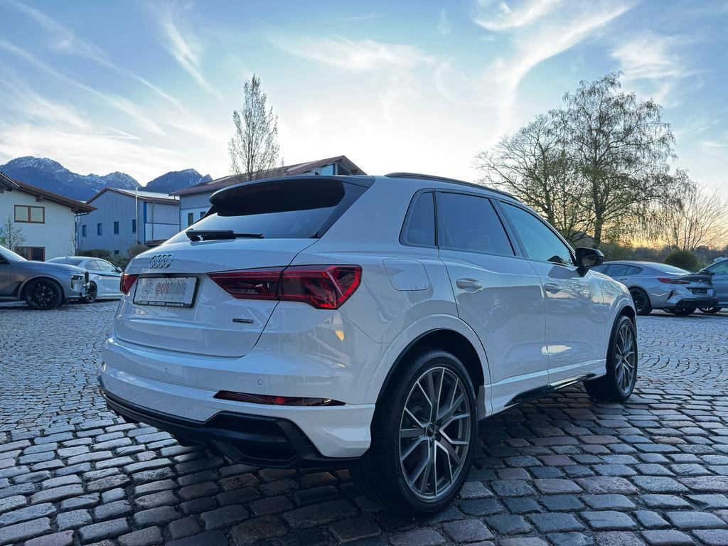 Audi Q3 Quattro S-Line 2.0 TDI