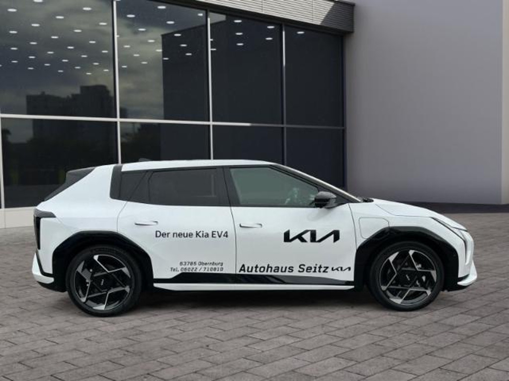 Kia EV4