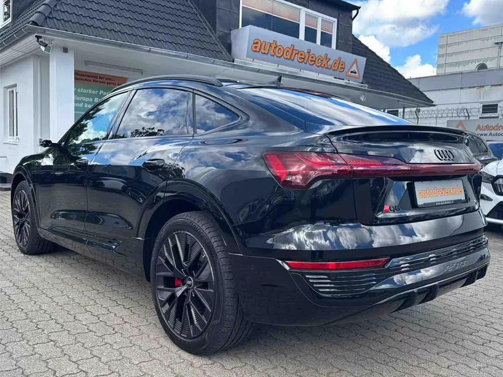 Audi Q8 e-tron
