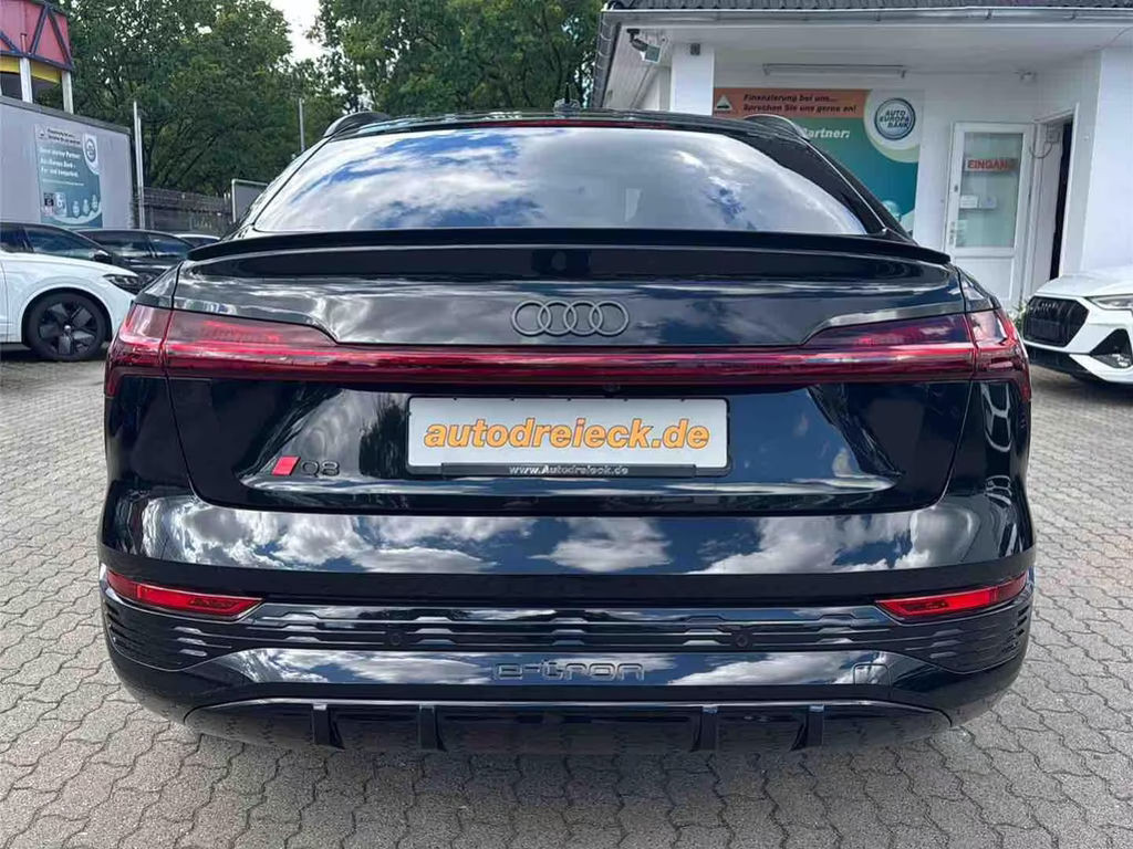 Audi Q8 e-tron