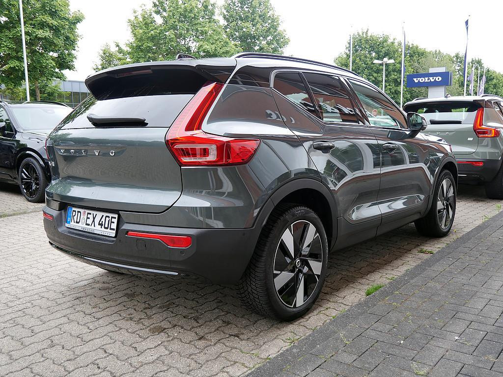 Volvo EX40