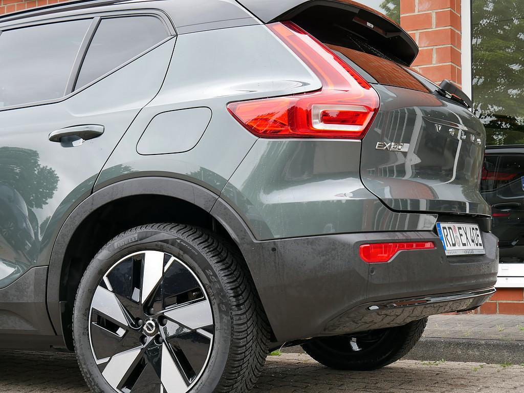 Volvo EX40