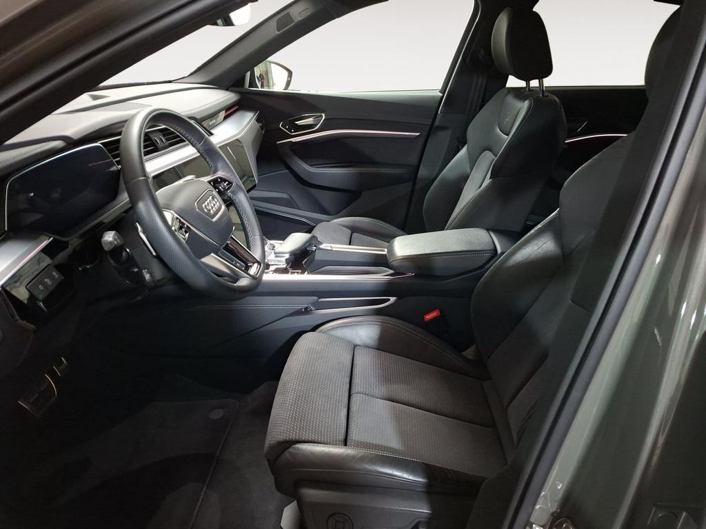 Audi Q8 e-tron