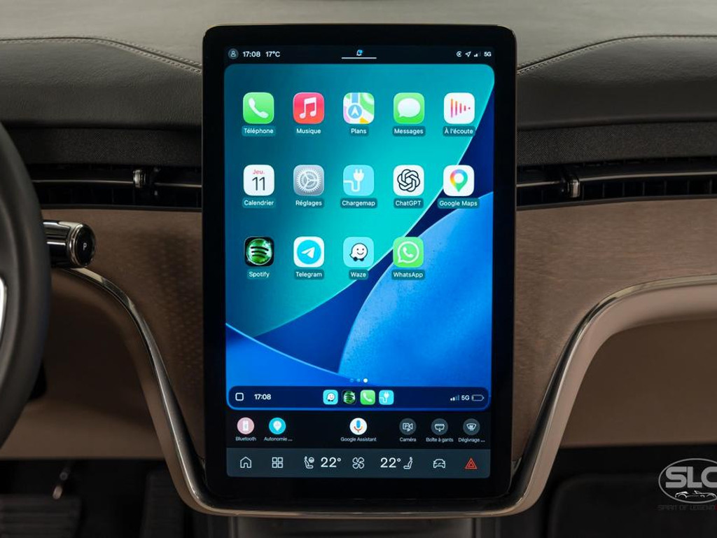 Volvo EX90