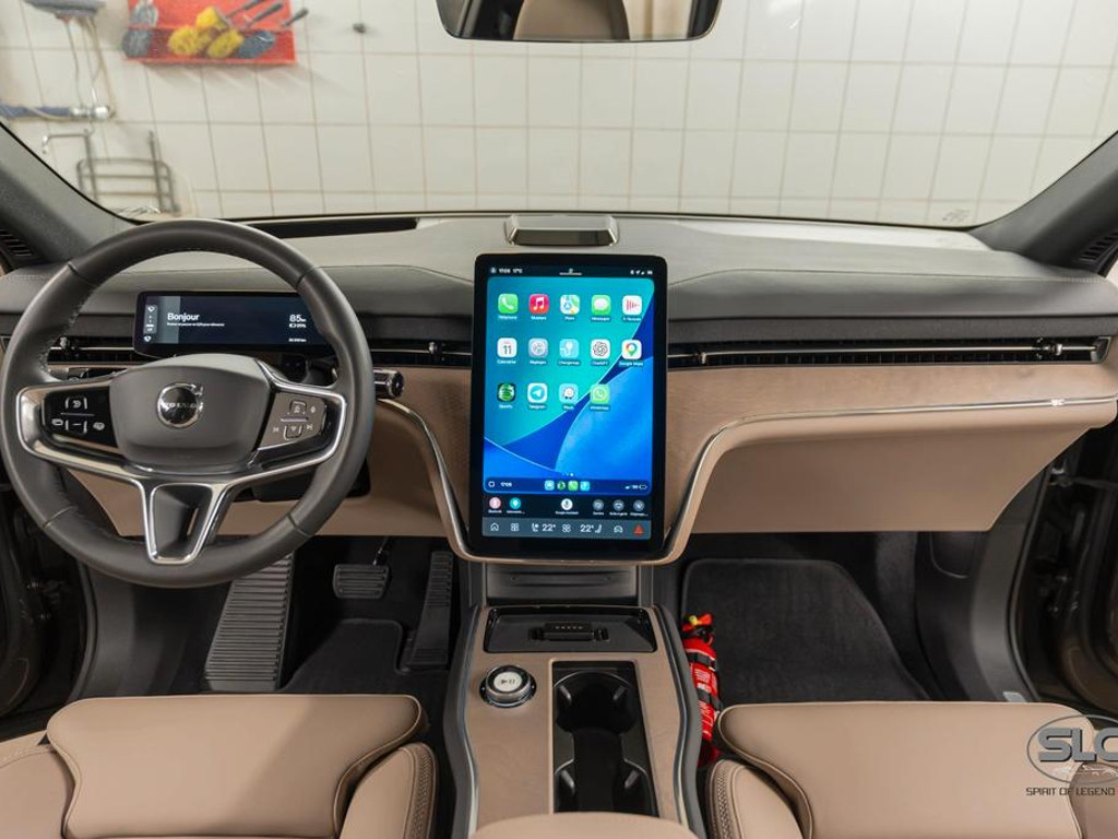 Volvo EX90