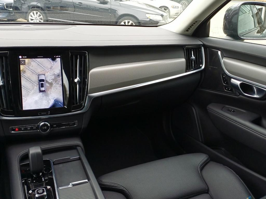 Volvo V90 Cross Country