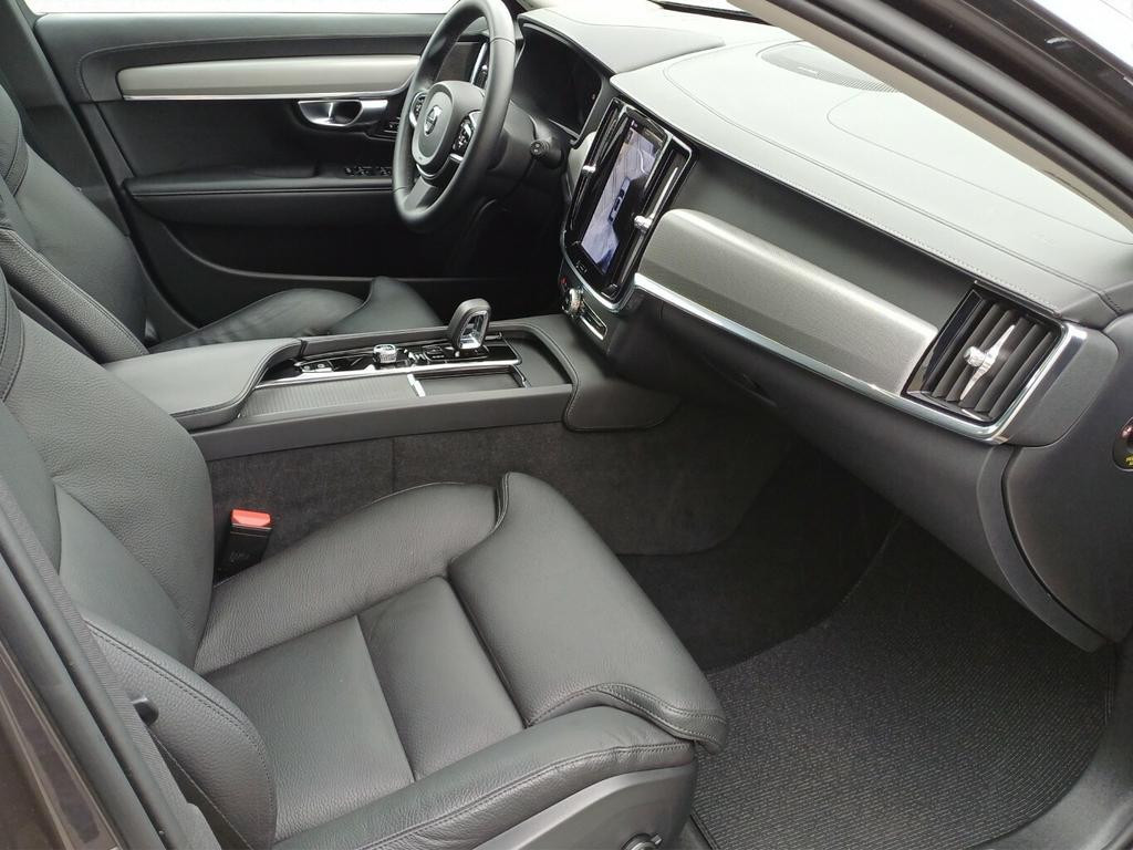 Volvo V90 Cross Country