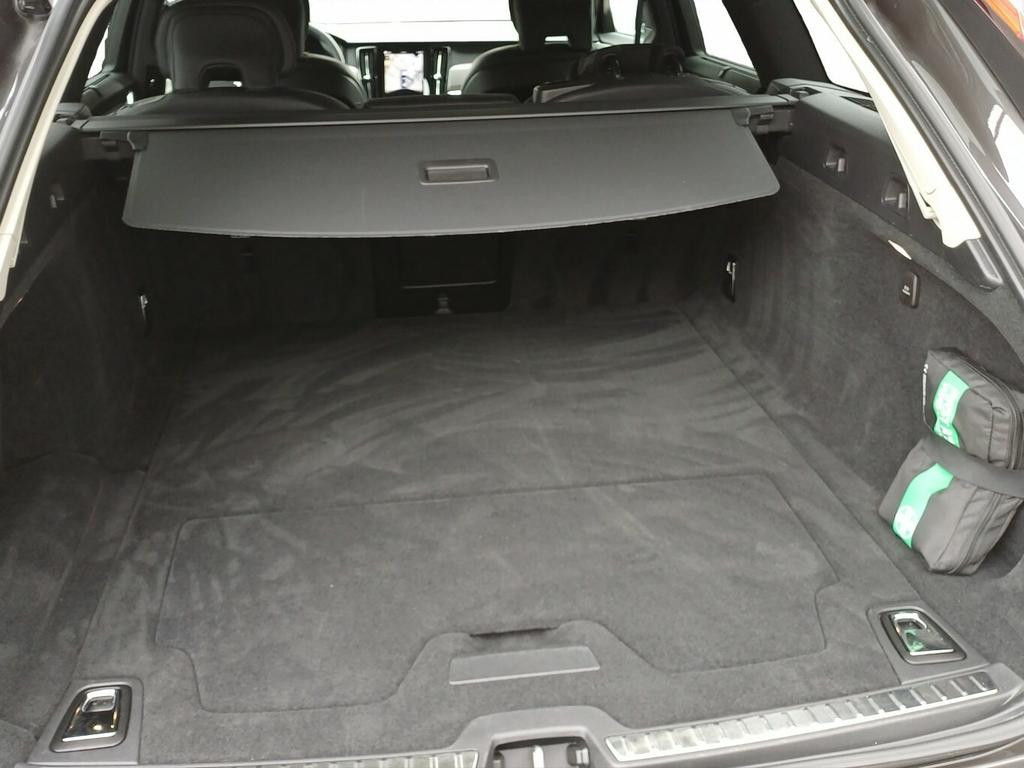 Volvo V90 Cross Country