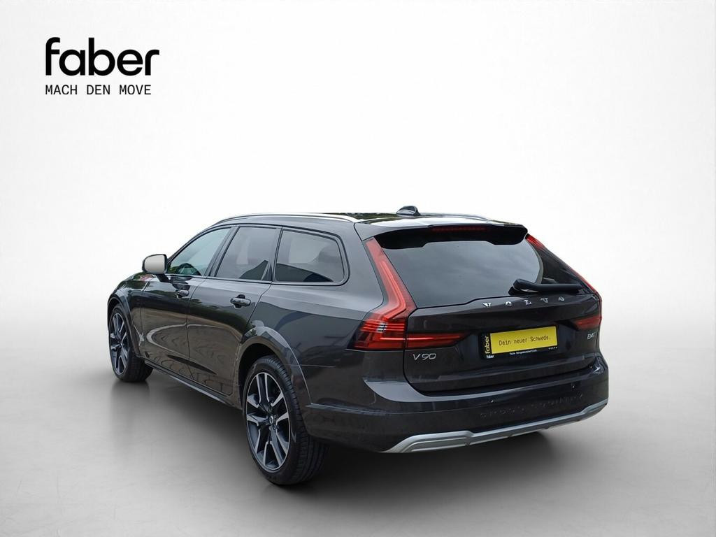 Volvo V90 Cross Country