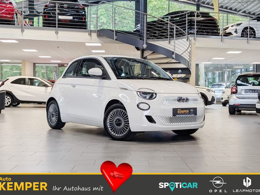 Fiat 500e *SHZ*PDC*Tempomat*Kamera*