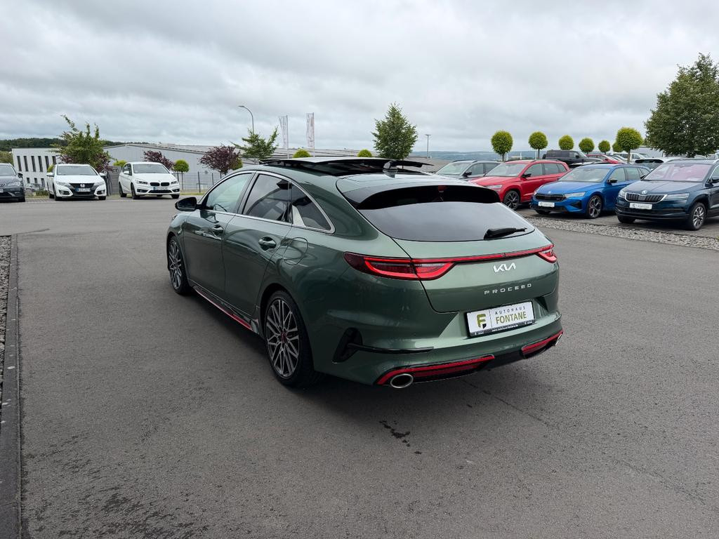 Kia ProCeed