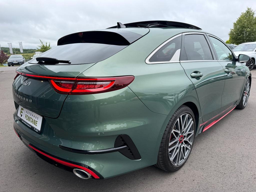 Kia ProCeed