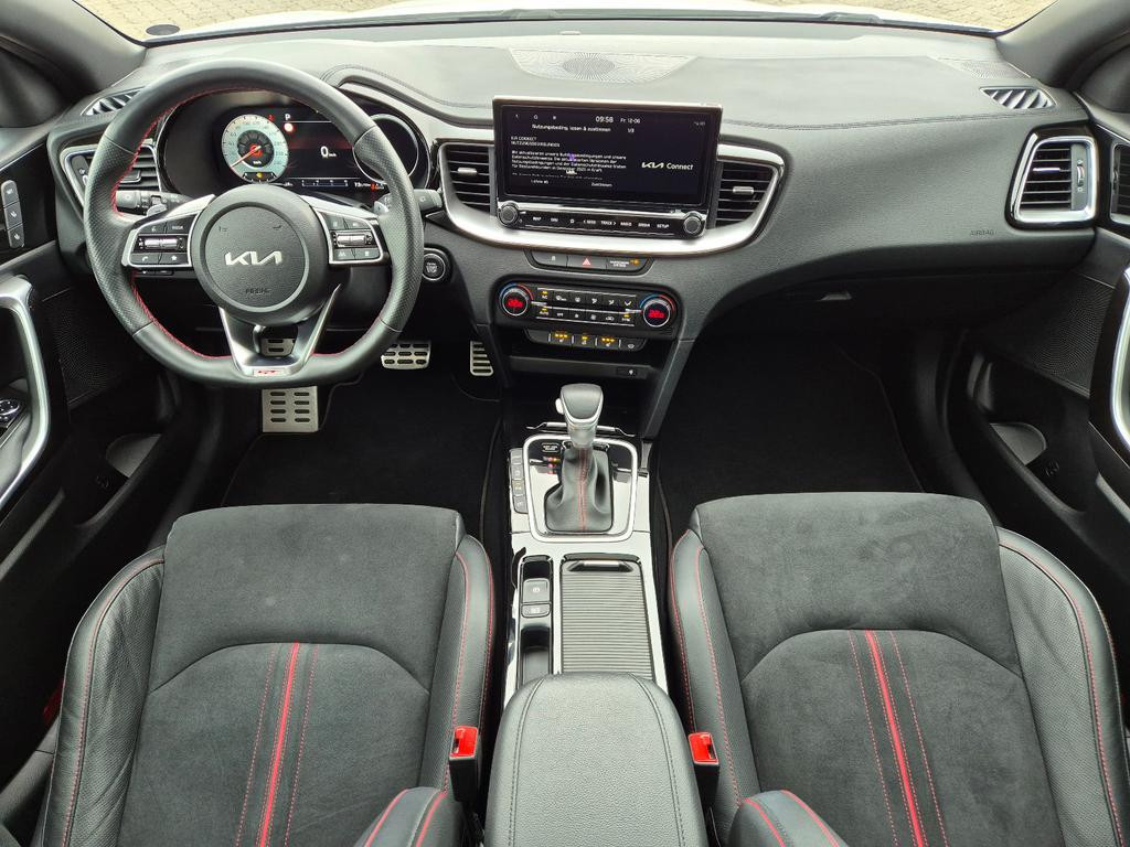 Kia ProCeed
