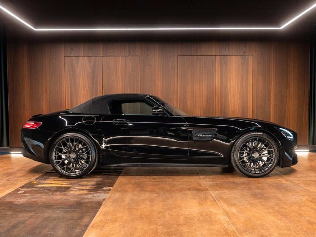 Mercedes-Benz AMG GT Roadster