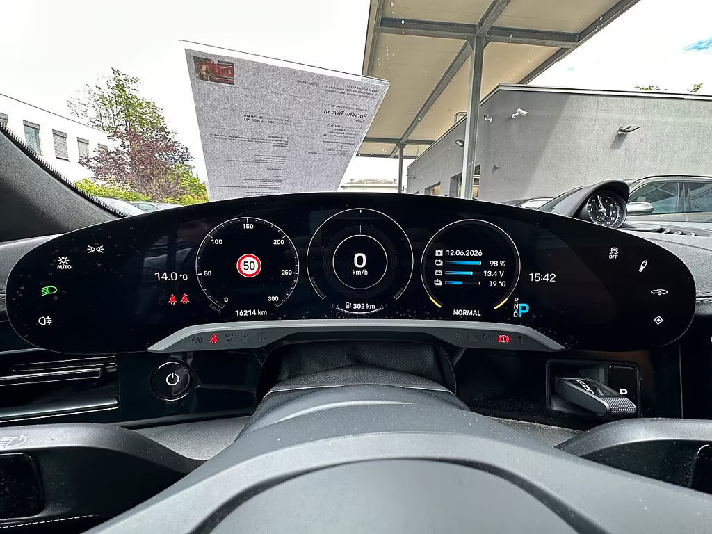 Porsche Taycan