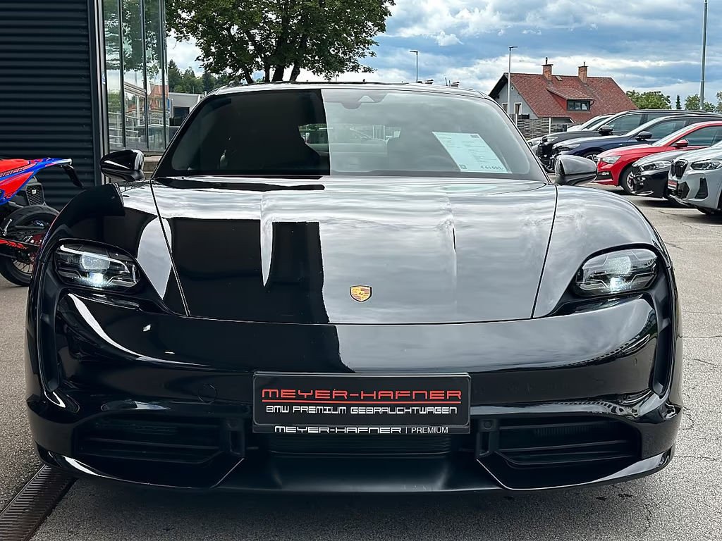 Porsche Taycan Turbo