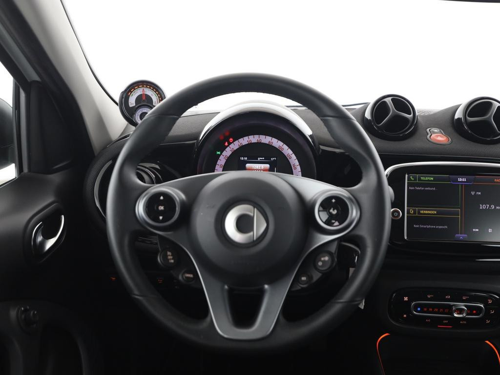 Smart EQ forfour