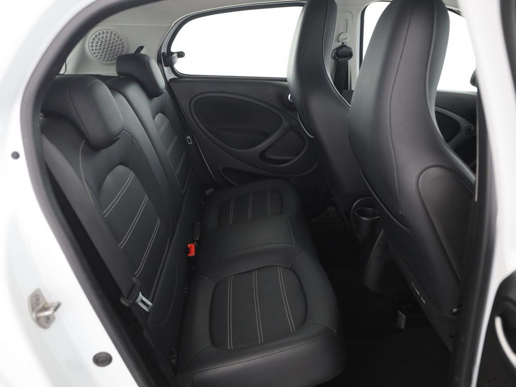 Smart EQ forfour