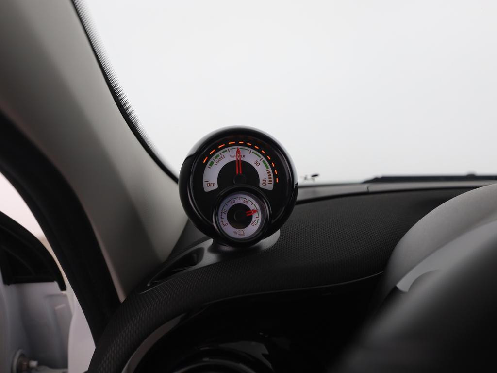 Smart EQ forfour
