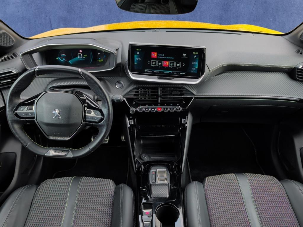 Peugeot e-208