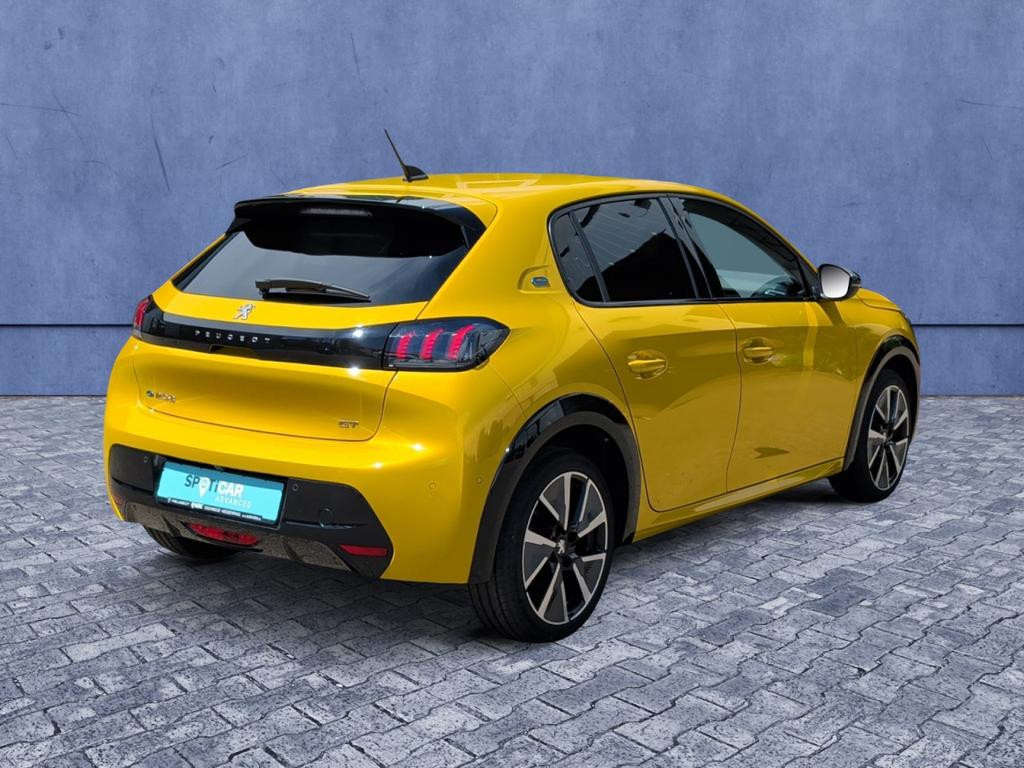 Peugeot e-208