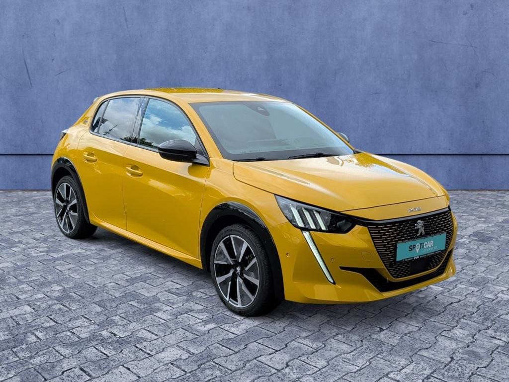 Peugeot e-208