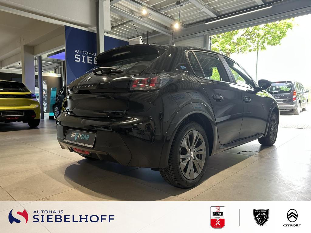 Peugeot e-208