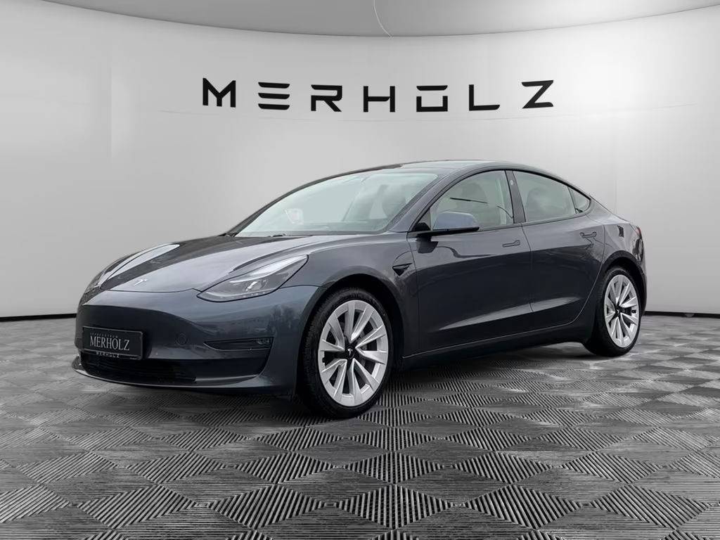 Tesla Model 3 Long Range AWD