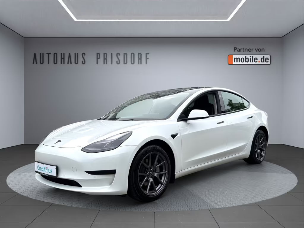 Tesla Model 3 RWD