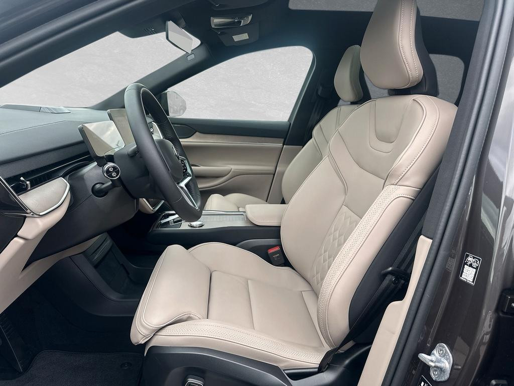 Volvo EX90