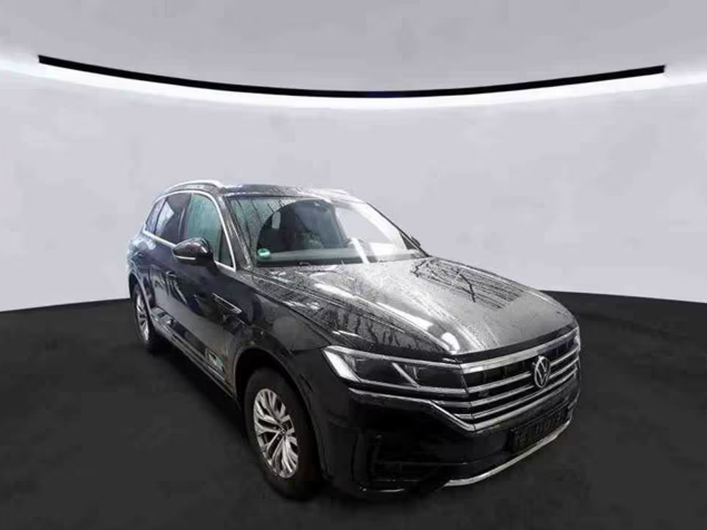 Volkswagen Touareg R-Line 3.0 V6 TDI
