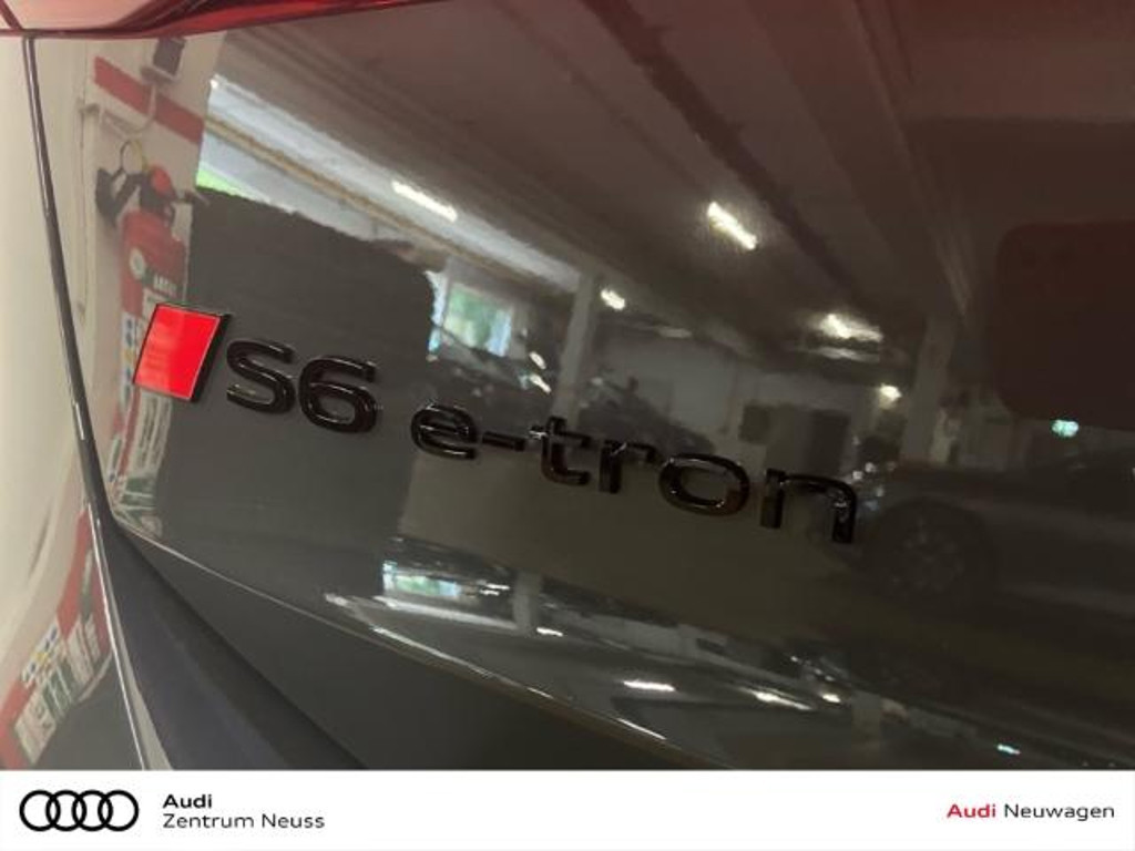 Audi S6 e-tron