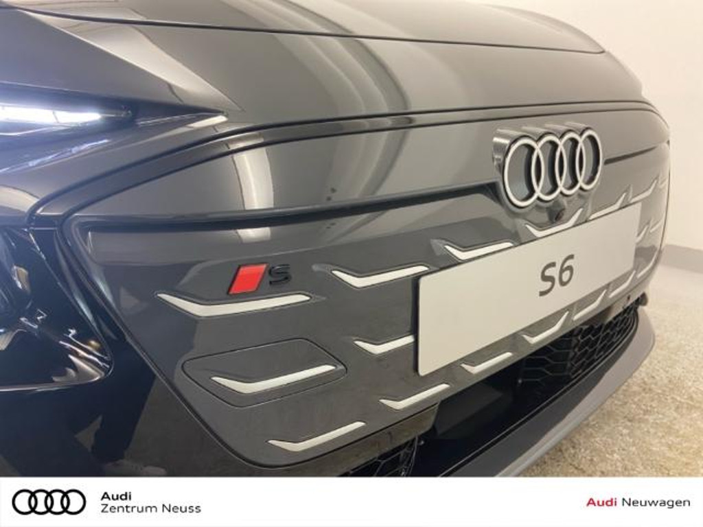 Audi S6 e-tron