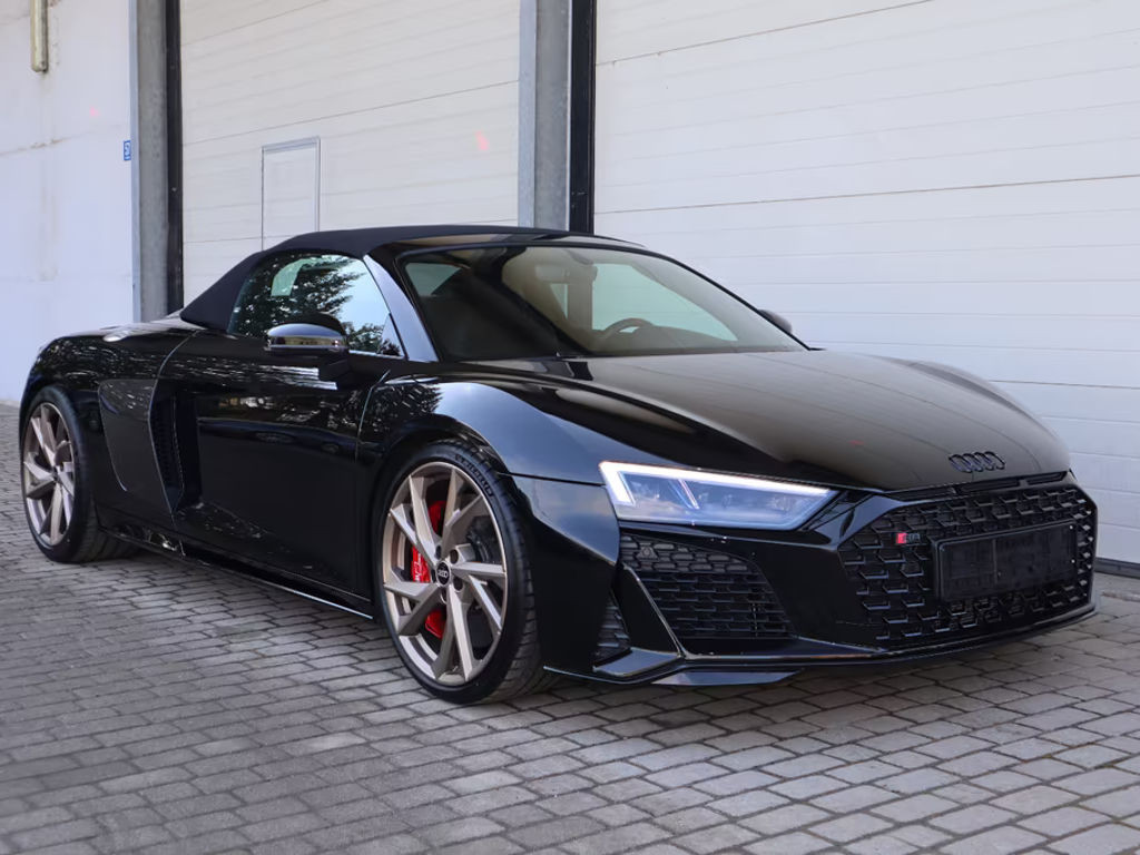 Audi R8