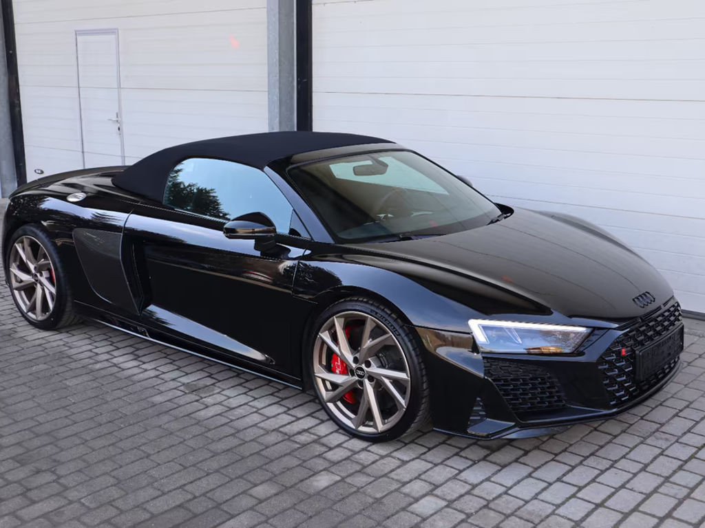 Audi R8