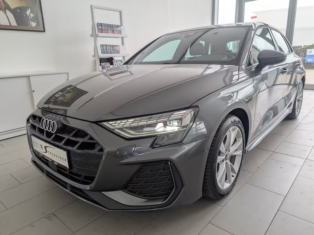 Audi A3 Sportback Sedan S-Line S-Tronic