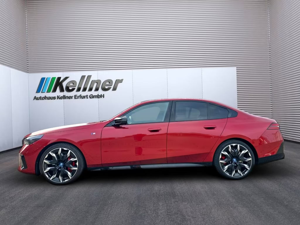 BMW i5