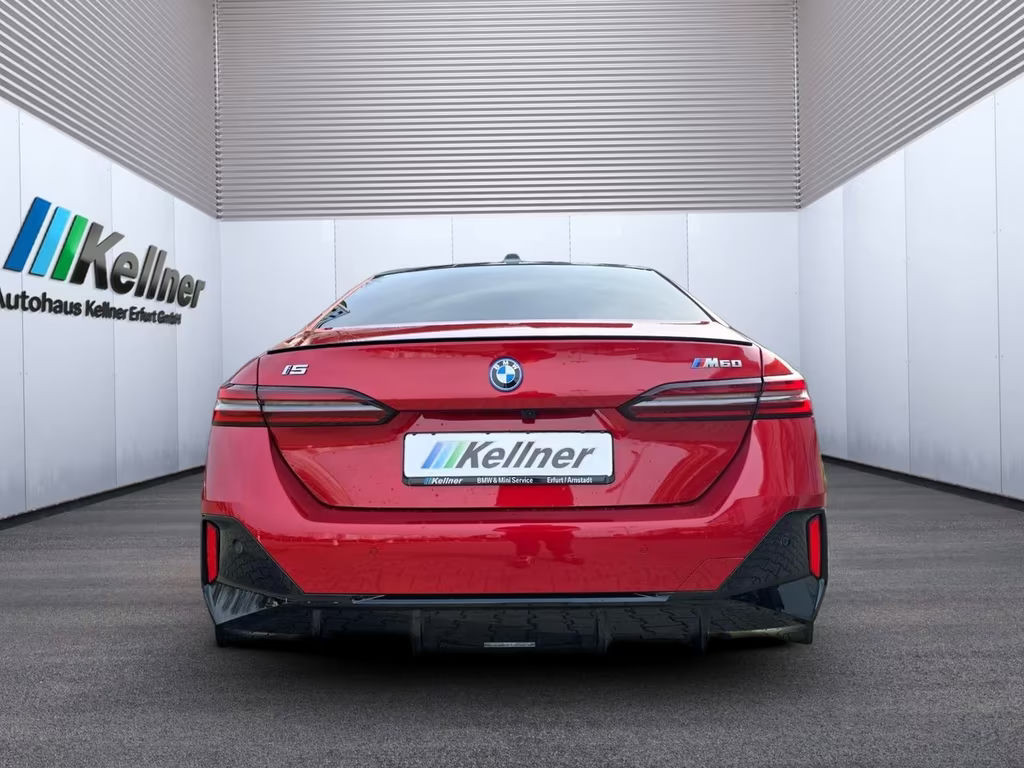 BMW i5