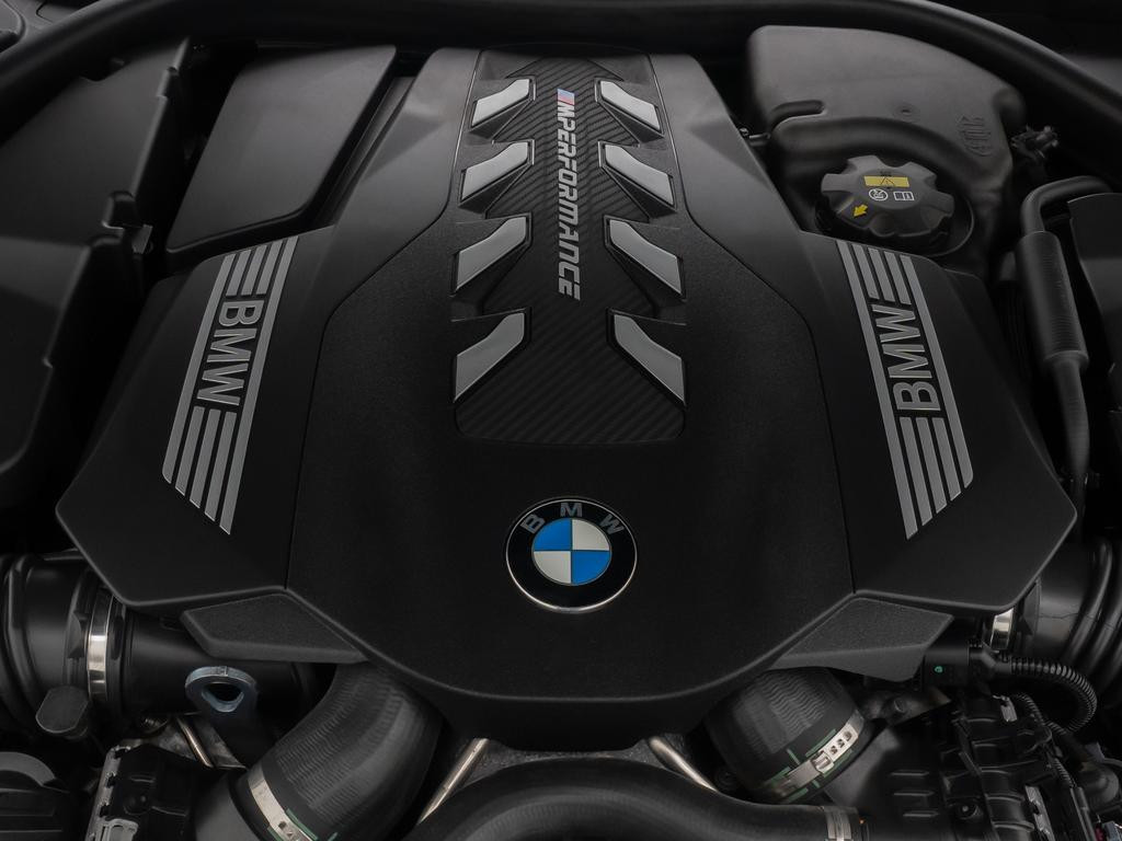 BMW M850