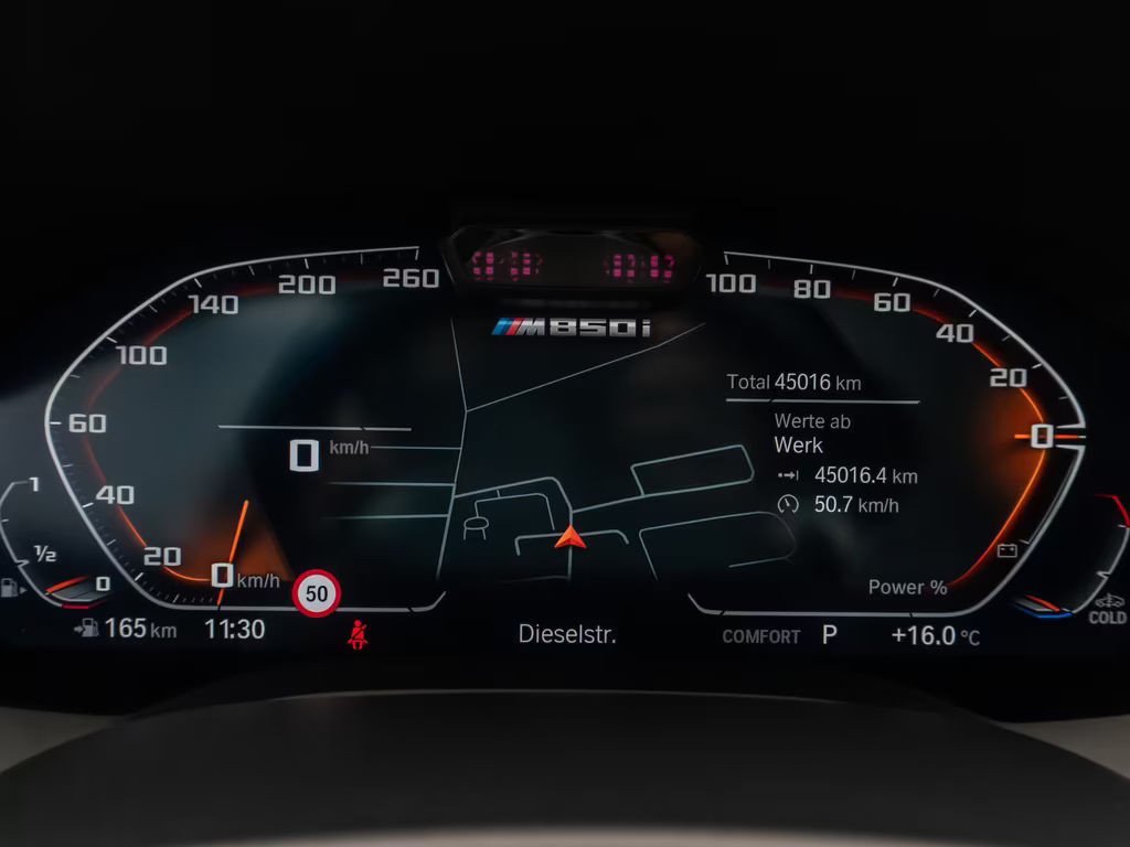 BMW M850